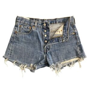 Levi’s 501 Cut Off Shorts W30